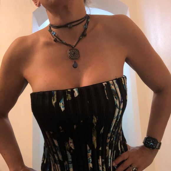 Price Drop!! Gorgeous Full-Skirt Calf Length Dress - Picture 3 of 10